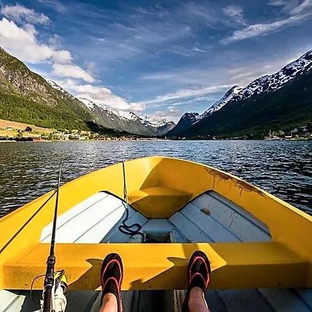 Nesset Fjordcamping Hotell *