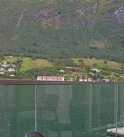 Nesset Fjordcamping *
